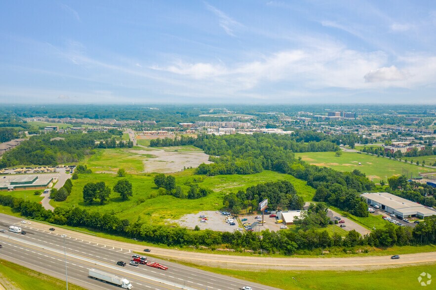 Robert Rose Dr, Murfreesboro, TN à vendre - Photo du bâtiment - Image 1 de 25