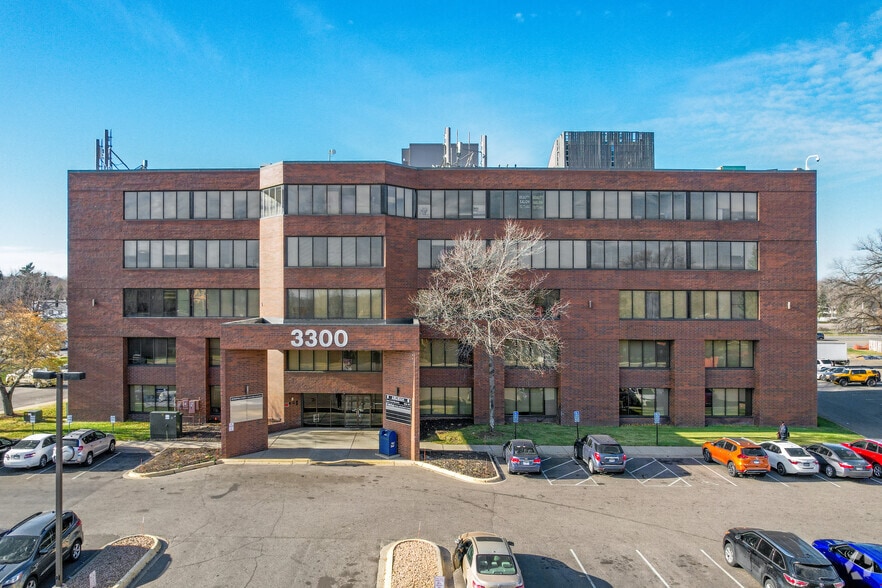 3300 County Rd 10, Brooklyn Center, MN for lease - Building Photo - Image 2 of 15