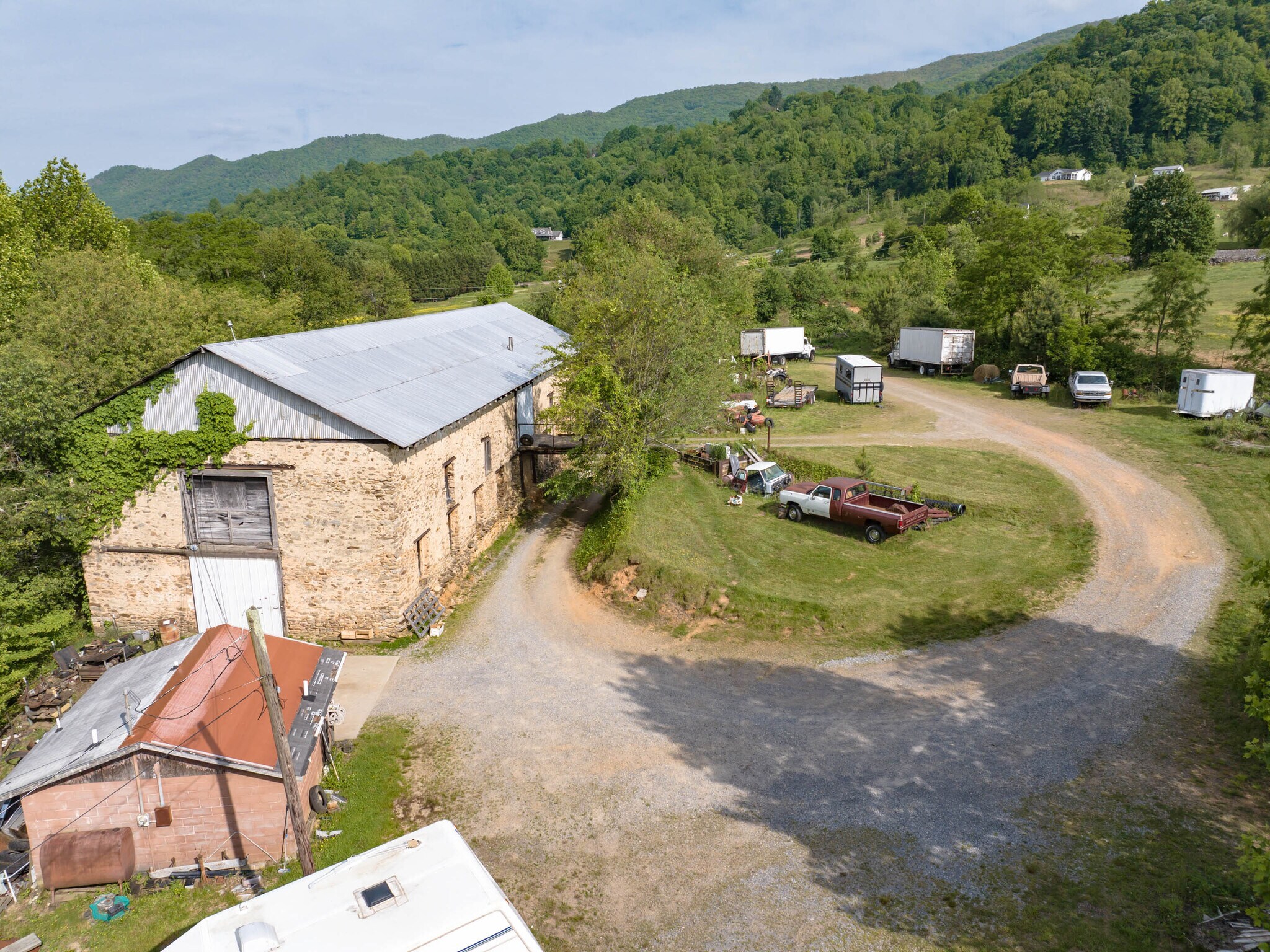 94 Providence Pl, Waynesville, NC à vendre Photo principale- Image 1 de 37