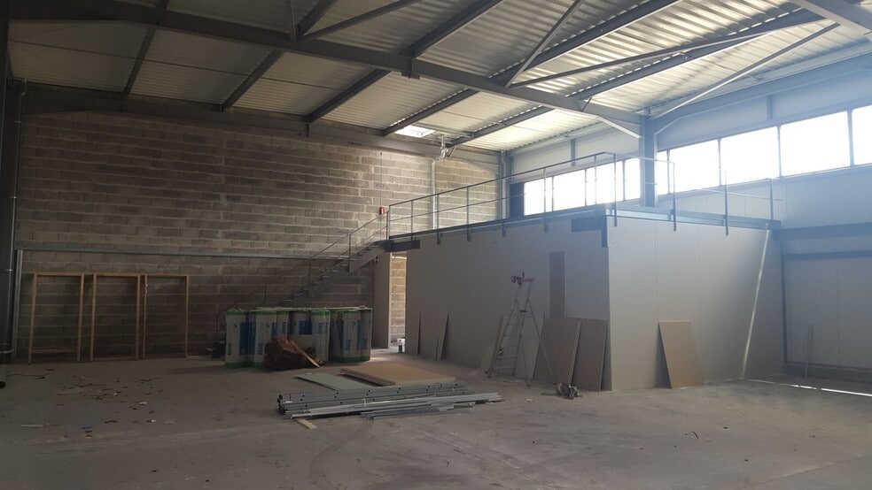 Flex in Mérignac for lease - Building Photo - Image 3 of 10