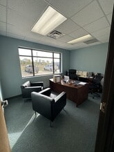 16145-16185 Leone Dr, Macomb Township, MI for lease Interior Photo- Image 2 of 8