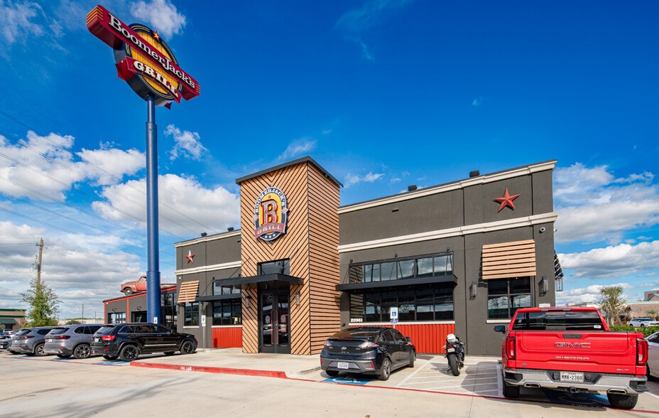 20915 Gulf Fwy, Webster, TX for lease - Building Photo - Image 3 of 6