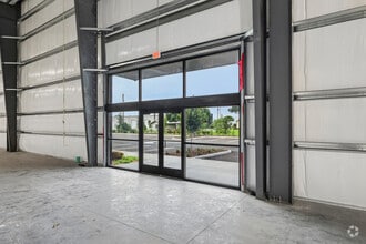 4320 County Line Rd, Lakeland, FL for lease Interior Photo- Image 2 of 7