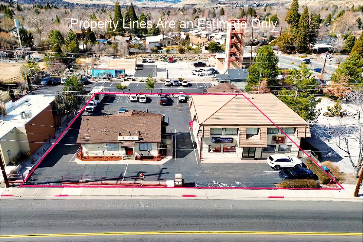 1129-1135 Hunter Lake Dr, Reno, NV à vendre Photo du bâtiment- Image 1 de 1