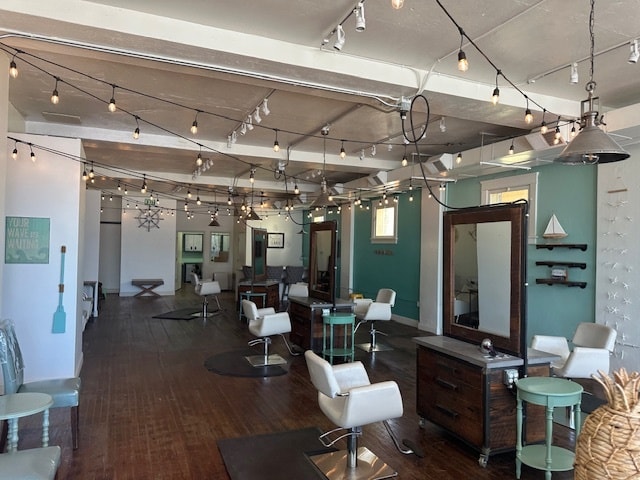 213 High St, Fairport Harbor, OH for lease - Building Photo - Image 3 of 9