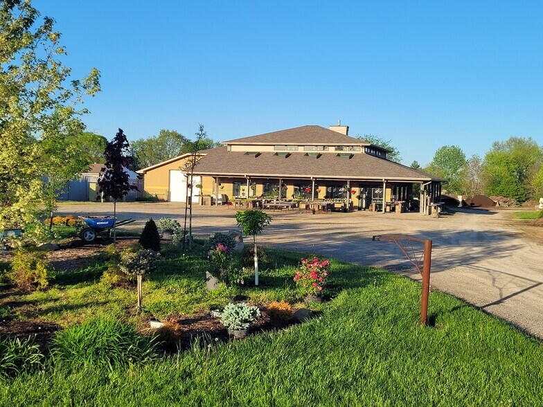 2456 Millville Oxford Rd, Hamilton, OH à vendre - Photo du bâtiment - Image 3 de 10