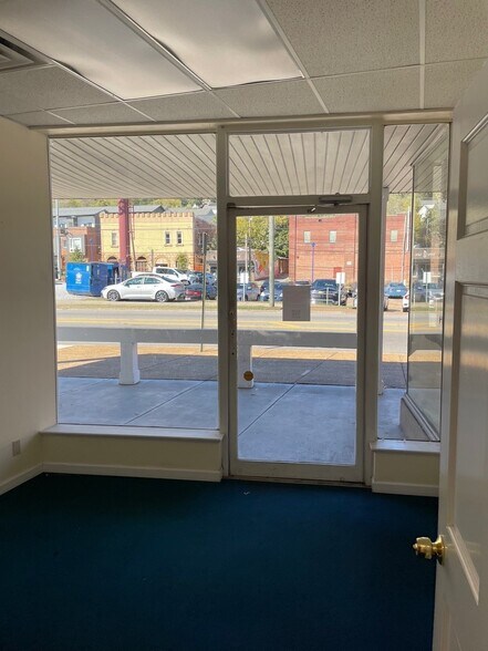 3908 Tennessee Ave, Chattanooga, TN à louer - Photo intérieure - Image 2 de 7