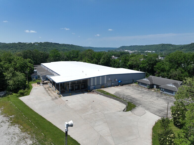 1 Sandbank Rd, Ludlow, KY à vendre - Photo du bâtiment - Image 1 de 7