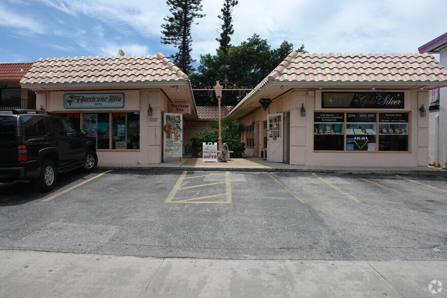 5212 OCEAN Blvd, Sarasota, FL à louer - Photo du bâtiment - Image 2 de 4