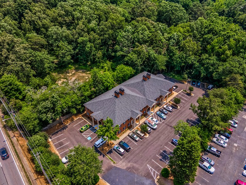 425 E Crossville Rd, Roswell, GA à vendre - Photo du bâtiment - Image 3 de 13