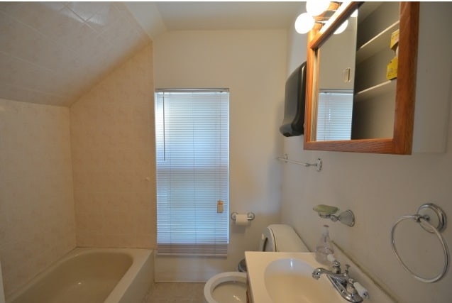 231 N Milwaukee Ave, Wheeling, IL for lease - Interior Photo - Image 3 of 31