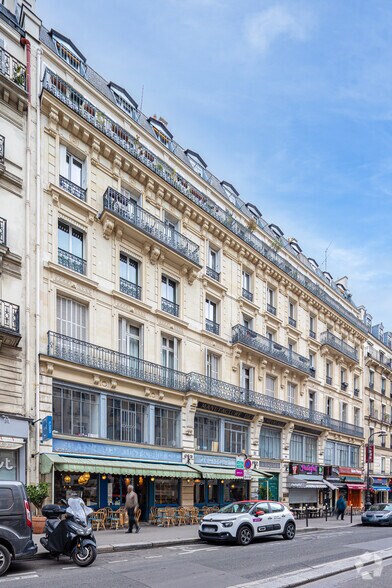 40 Rue Louis Blanc, Paris à vendre - Photo du bâtiment - Image 3 de 15