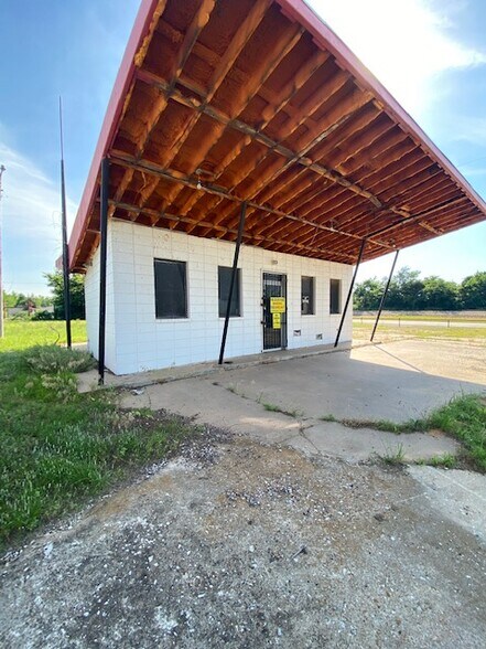 8016 Spencer Jones Rd, Oklahoma City, OK à vendre - Photo du bâtiment - Image 3 de 5