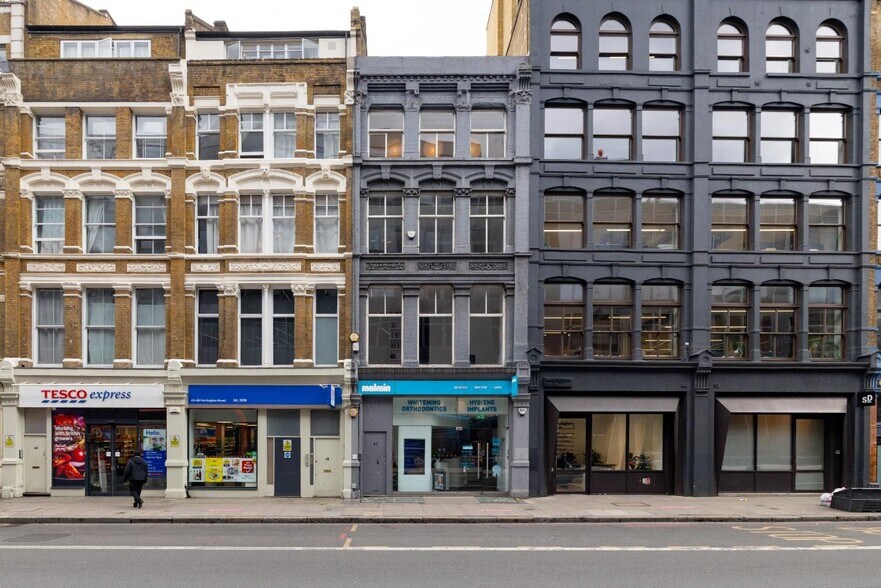 47 Farringdon Rd, Londres à louer - Photo du bâtiment - Image 3 de 9