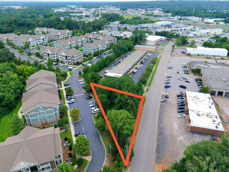 3201 International Dr, Mobile, AL for sale - Building Photo - Image 3 of 7