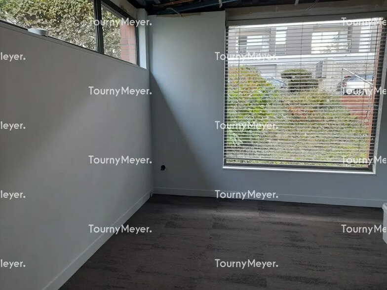 Office in Rennes for lease - Primary Photo - Image 3 of 3