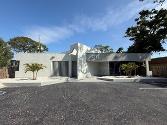 Plus de détails pour 6711 38th Ave N, Saint Petersburg, FL - Bureau/Médical à louer