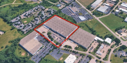 1100 Corporate Dr, McHenry, IL for sale Interior Photo- Image 1 of 5