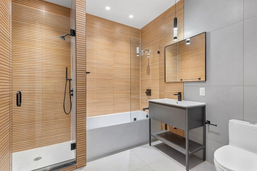 15 Old Fulton St, Brooklyn, NY for sale - Building Photo - Image 3 of 6