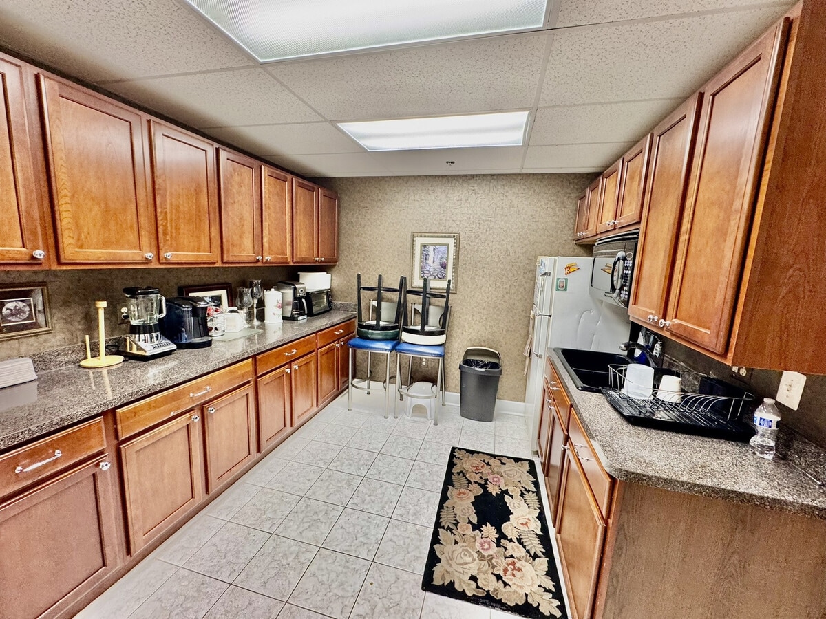 111 Carpenter Dr, Sterling, VA 20164 - Unité K - - Photo intérieure - Image 1 of 5