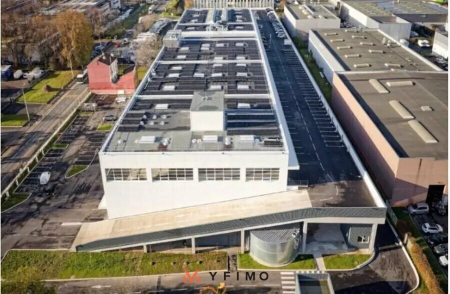 Bureau dans Gennevilliers à louer - Photo du bâtiment - Image 2 de 8