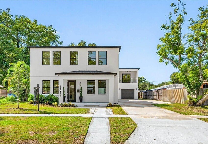 4710 21st St N, Saint Petersburg, FL à vendre - Photo du bâtiment - Image 2 de 18
