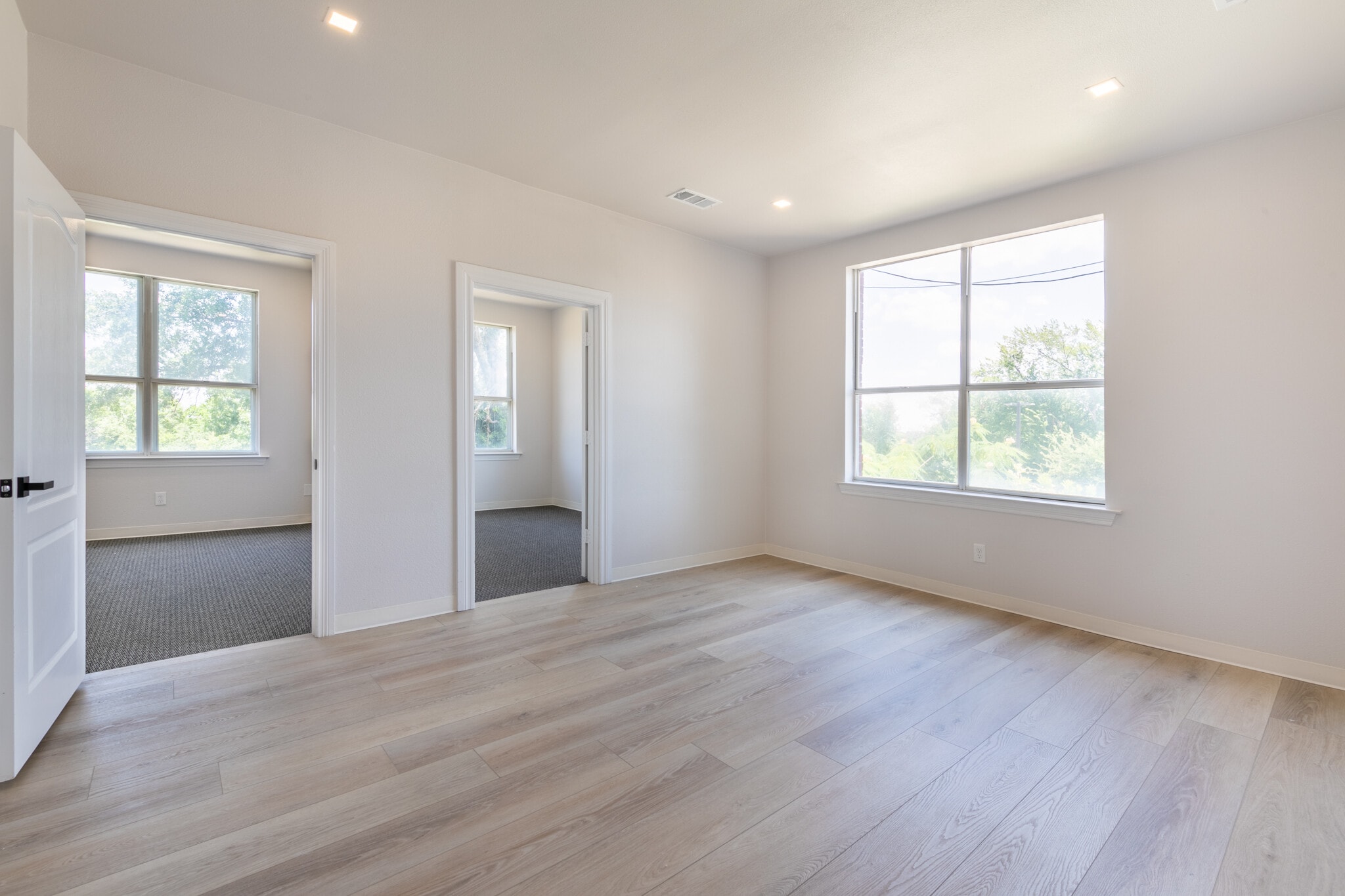 1307 W Abram St, Arlington, TX for lease Primary Photo- Image 1 of 22