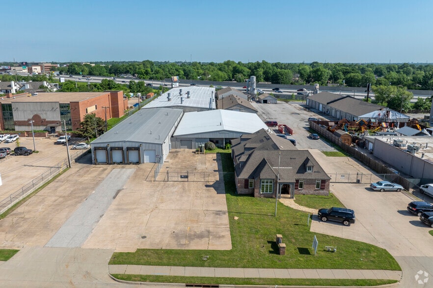 8401-8403 E 41st St, Tulsa, OK for sale - Building Photo - Image 2 of 4