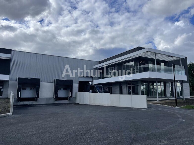Flex in Saint-André-lez-Lille for lease - Building Photo - Image 3 of 8