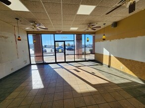 4249-4299 Keaton Crossing Blvd, O'Fallon, MO à louer Photo intérieure- Image 2 de 3