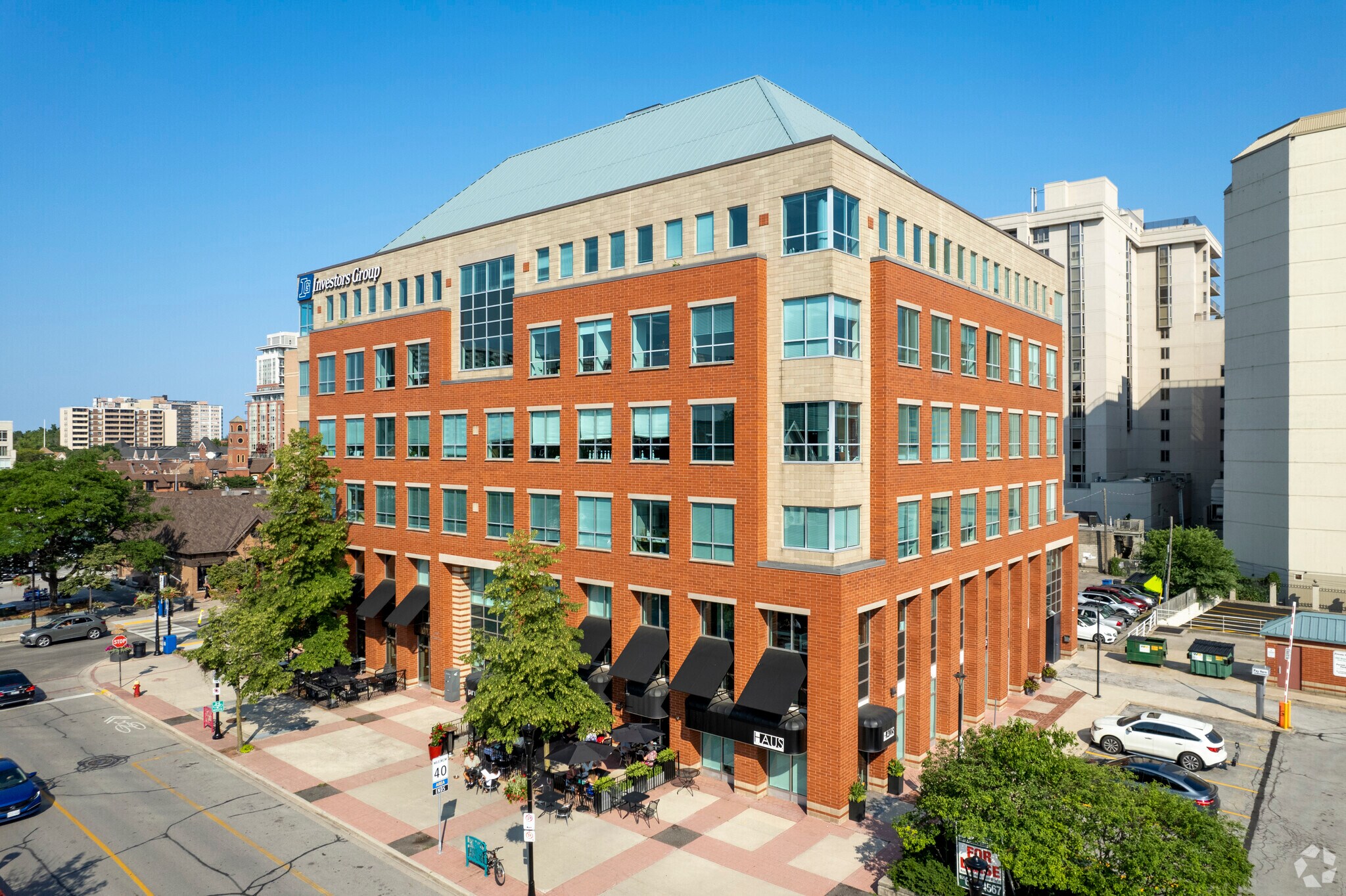 390 Brant St, Burlington, ON à vendre Photo principale- Image 1 de 1