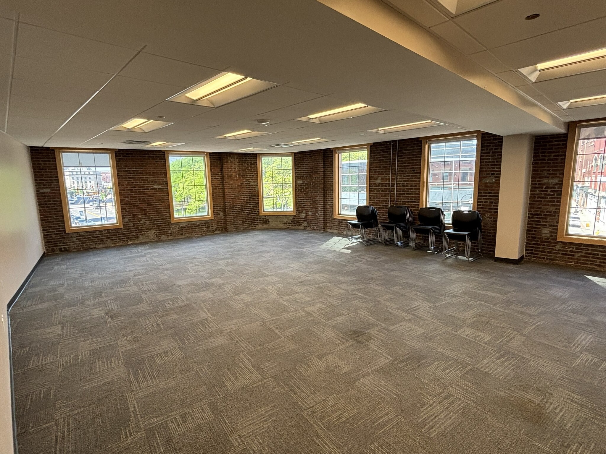 421-427 Main St, Worcester, MA for lease Interior Photo- Image 1 of 4