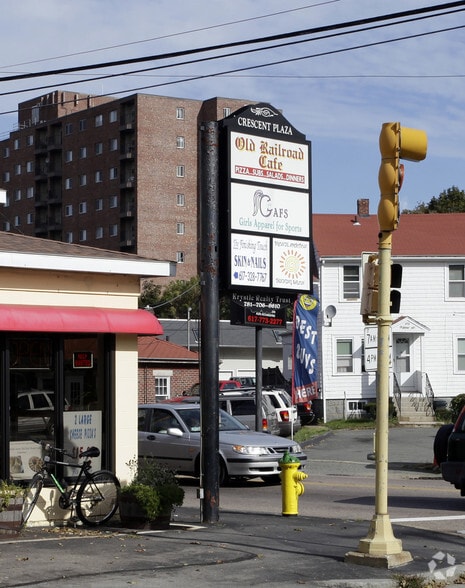 271 Willard St, Quincy, MA à louer - Photo du bâtiment - Image 3 de 6