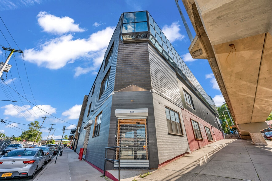 2 Minthorne St, Staten Island, NY for lease - Building Photo - Image 1 of 14