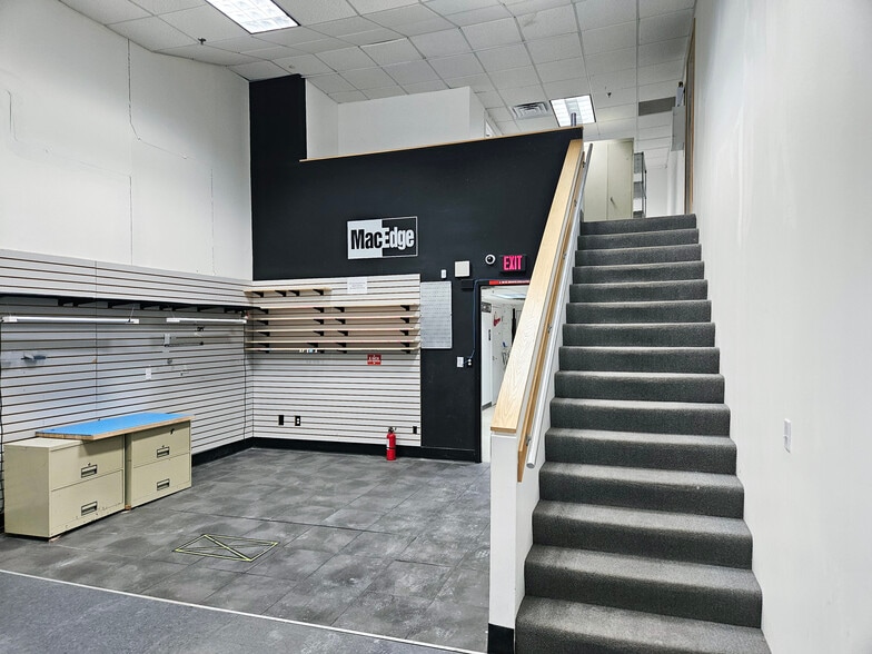 599 Lafayette Rd, Portsmouth, NH for lease - Building Photo - Image 2 of 5