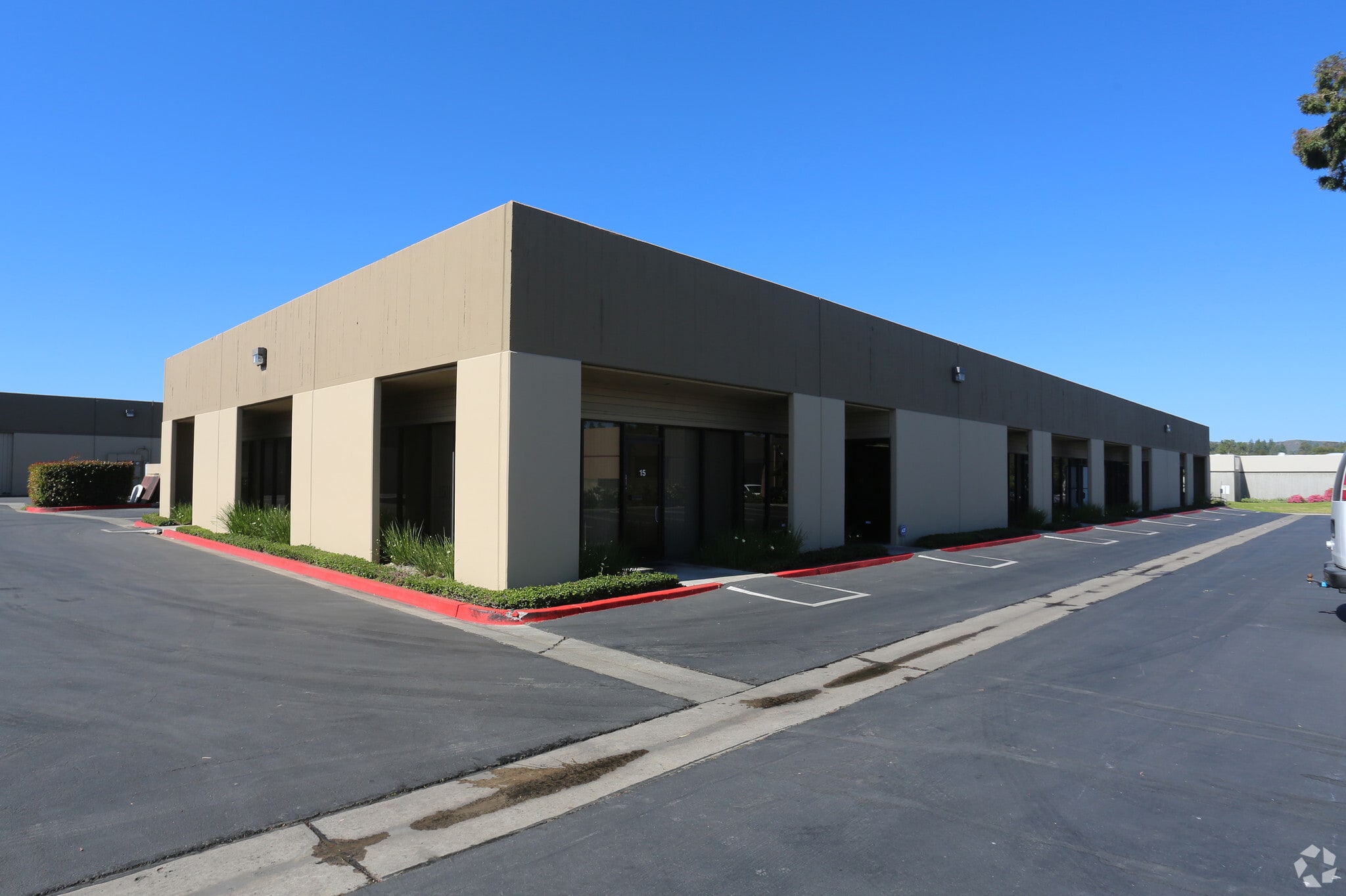 23322 Peralta Dr, Laguna Hills, CA for lease Primary Photo- Image 1 of 7
