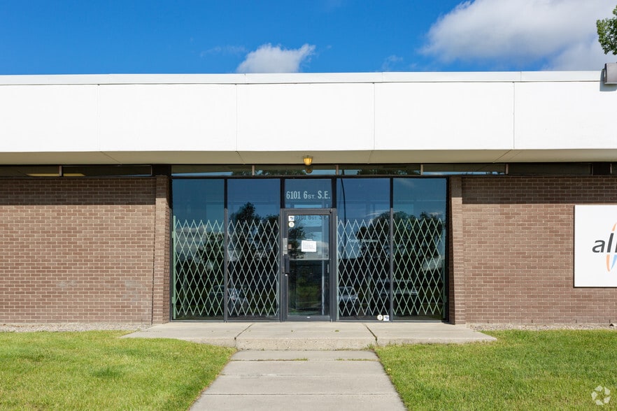 6101 6th St SE, Calgary, AB for sale - Building Photo - Image 3 of 5