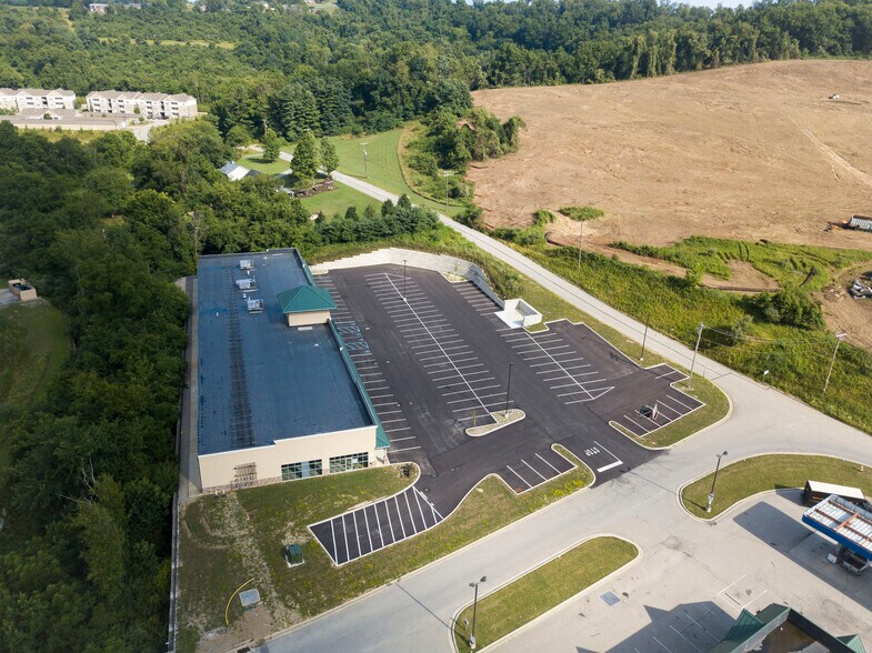 2000 Park Place Dr, Washington, PA à louer - Photo du bâtiment - Image 2 de 74