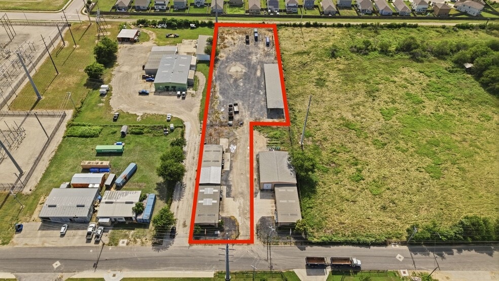 2476 N Heideke St, Seguin, TX for sale - Aerial - Image 2 of 29