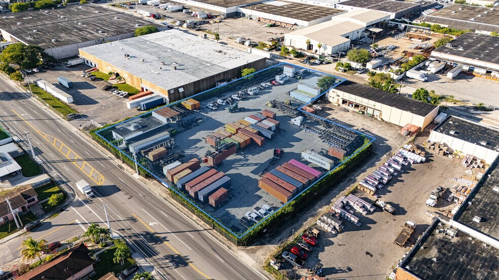 5680 NW 32nd Ave, Miami, FL à vendre - Photo du bâtiment - Image 3 de 5