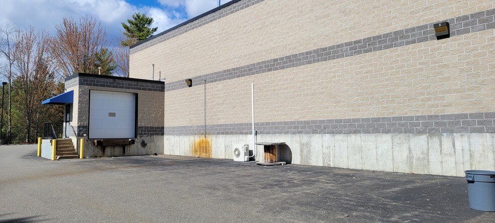 33 Constitution Dr, Hudson, NH for sale - Building Photo - Image 2 of 13