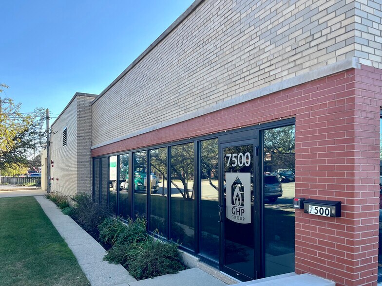 7500 St. Louis Ave, Skokie, IL à vendre - Photo du bâtiment - Image 1 de 1