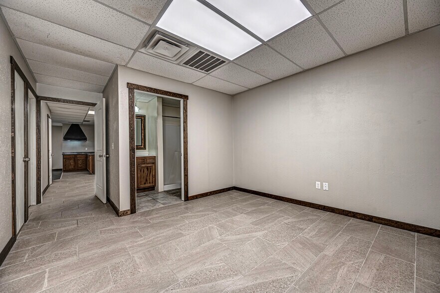 116 N 2nd St, Noble, OK à louer - Photo intérieure - Image 3 de 22