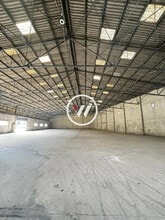 Industrial in Bouc-Bel-Air for lease Interior Photo- Image 2 of 9