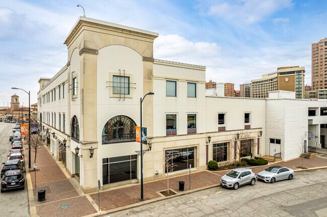 Plus de détails pour 435-455 Nichols Rd, Kansas City, MO - Coworking à louer