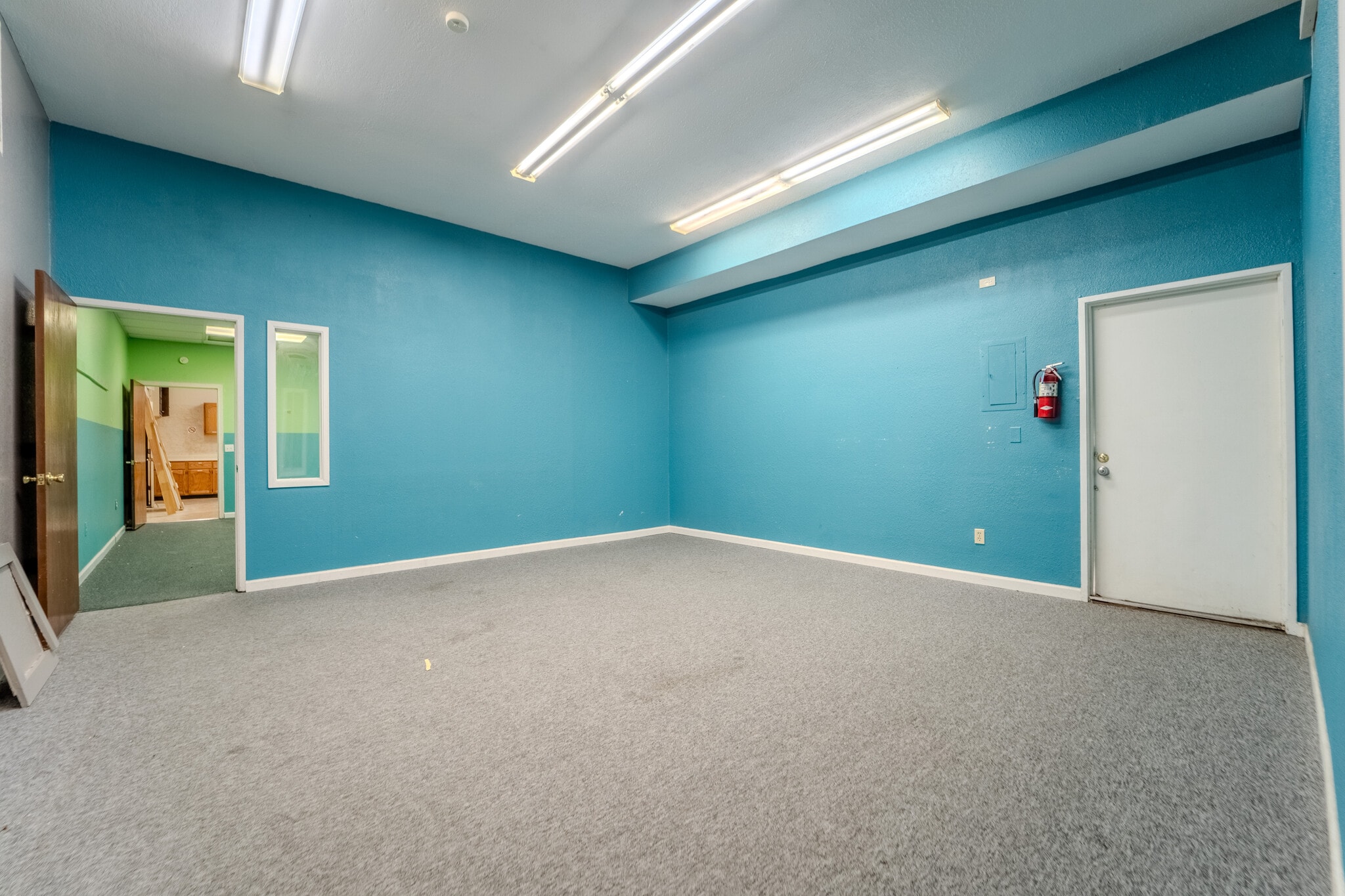 1548 Poole Blvd, Yuba City, CA à louer Photo intérieure- Image 1 de 9