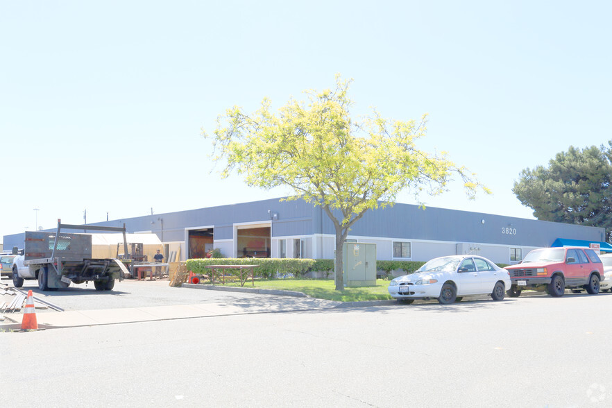 3820 Industrial Way, Benicia, CA for lease - Building Photo - Image 3 of 15