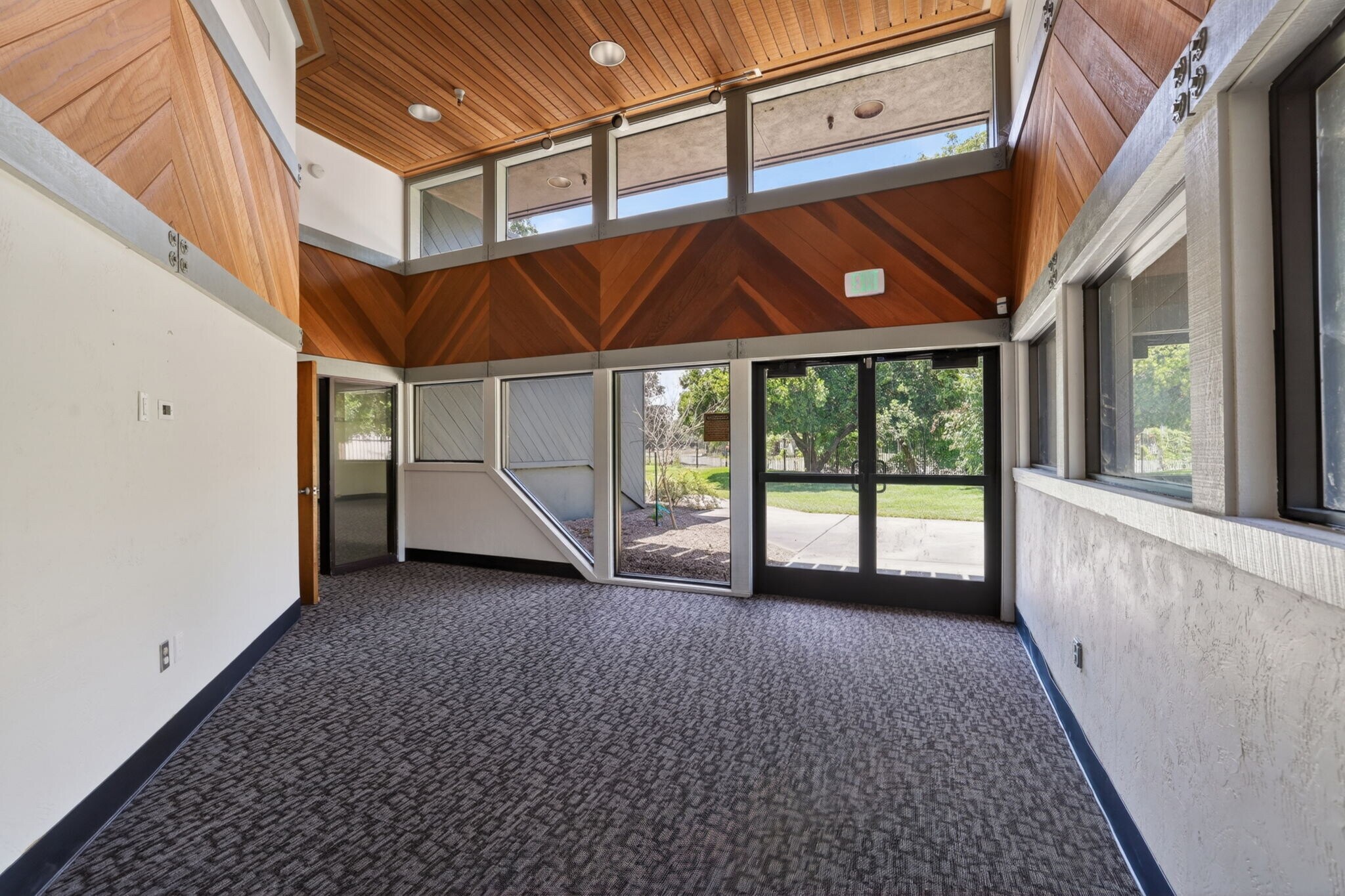 1222 Research Park Dr, Davis, CA for lease Interior Photo- Image 1 of 4