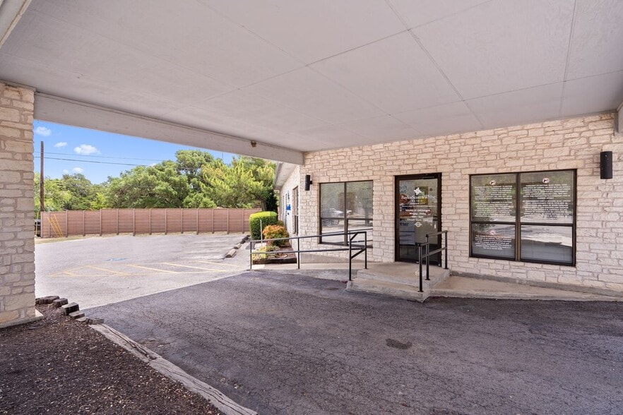 208 Haley Rd, Johnson City, TX for sale - Building Photo - Image 3 of 16