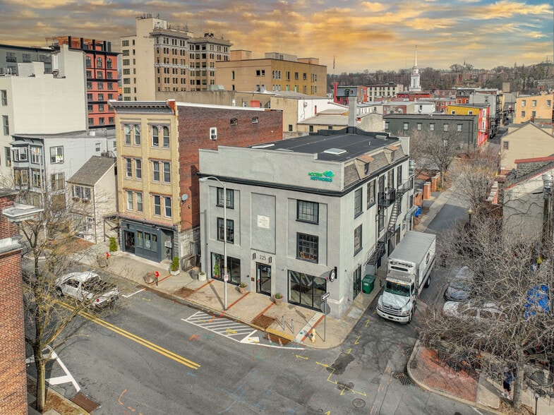 Martinez Portfolio portfolio of 2 properties for sale on LoopNet.ca - Building Photo - Image 1 of 52